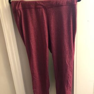 Dark pink active leggings